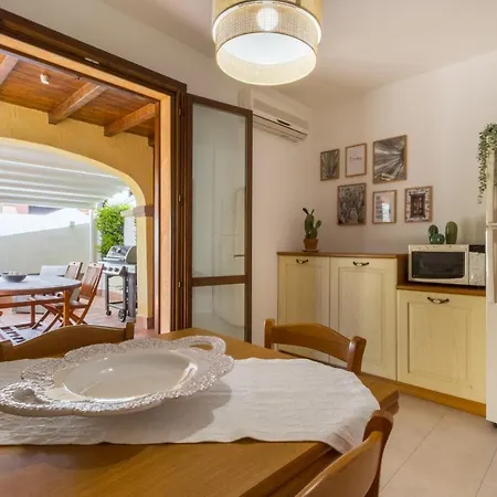 Semesterbostad °° Anna°° *